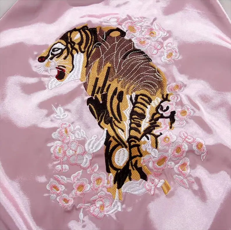 Women's jacket with embroidered tiger and Mount Fuji (Reversible)