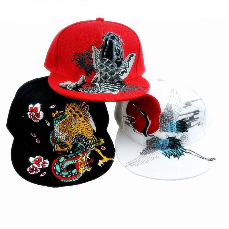 Casquettes brodées avec grue, carpe koi ou aigle (unisexe)