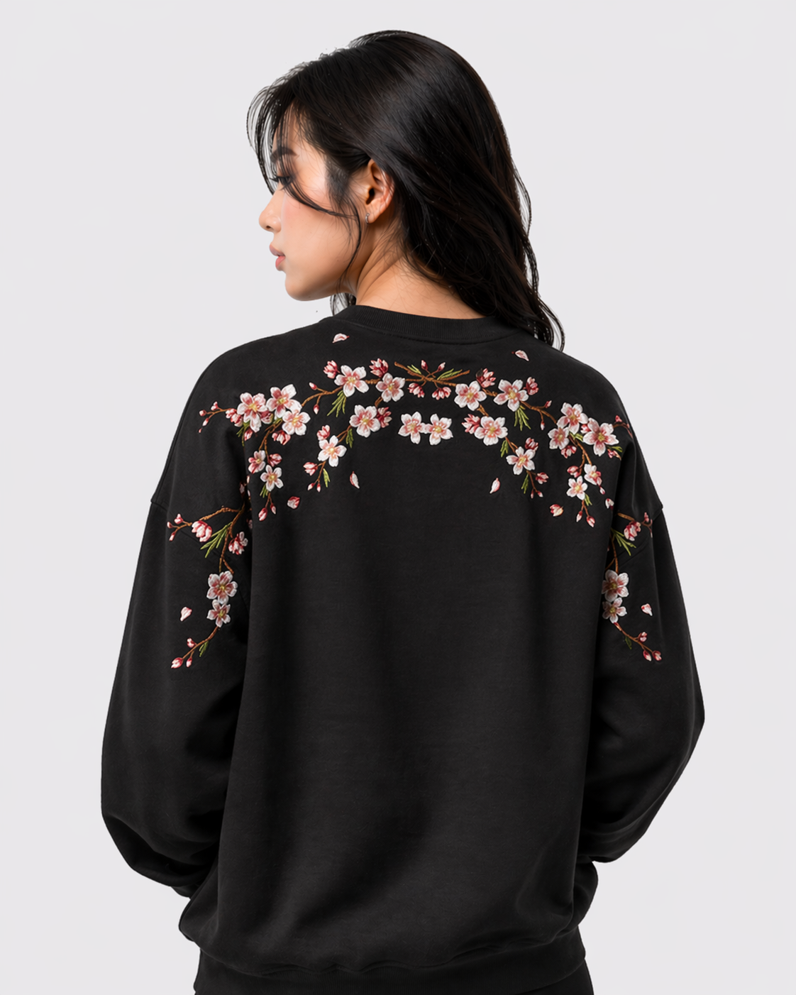 Sweat fleurs de cerisier brodées (unisexe)