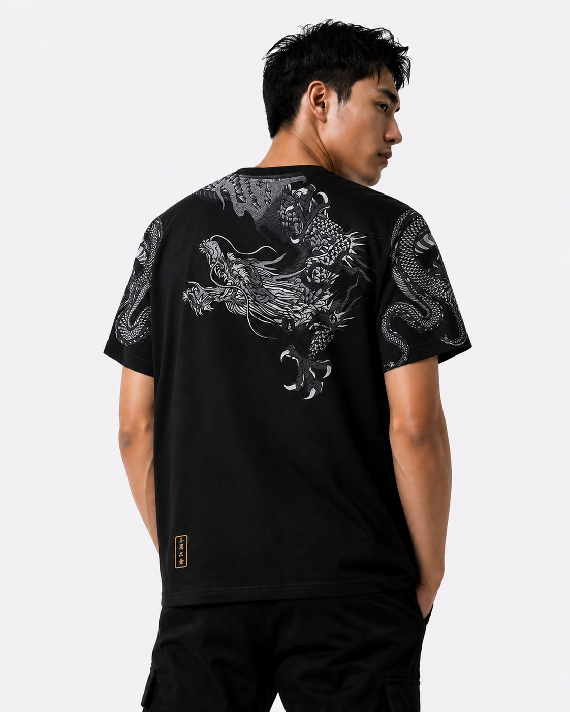 Tee-shirt dragons brodés (unisexe)