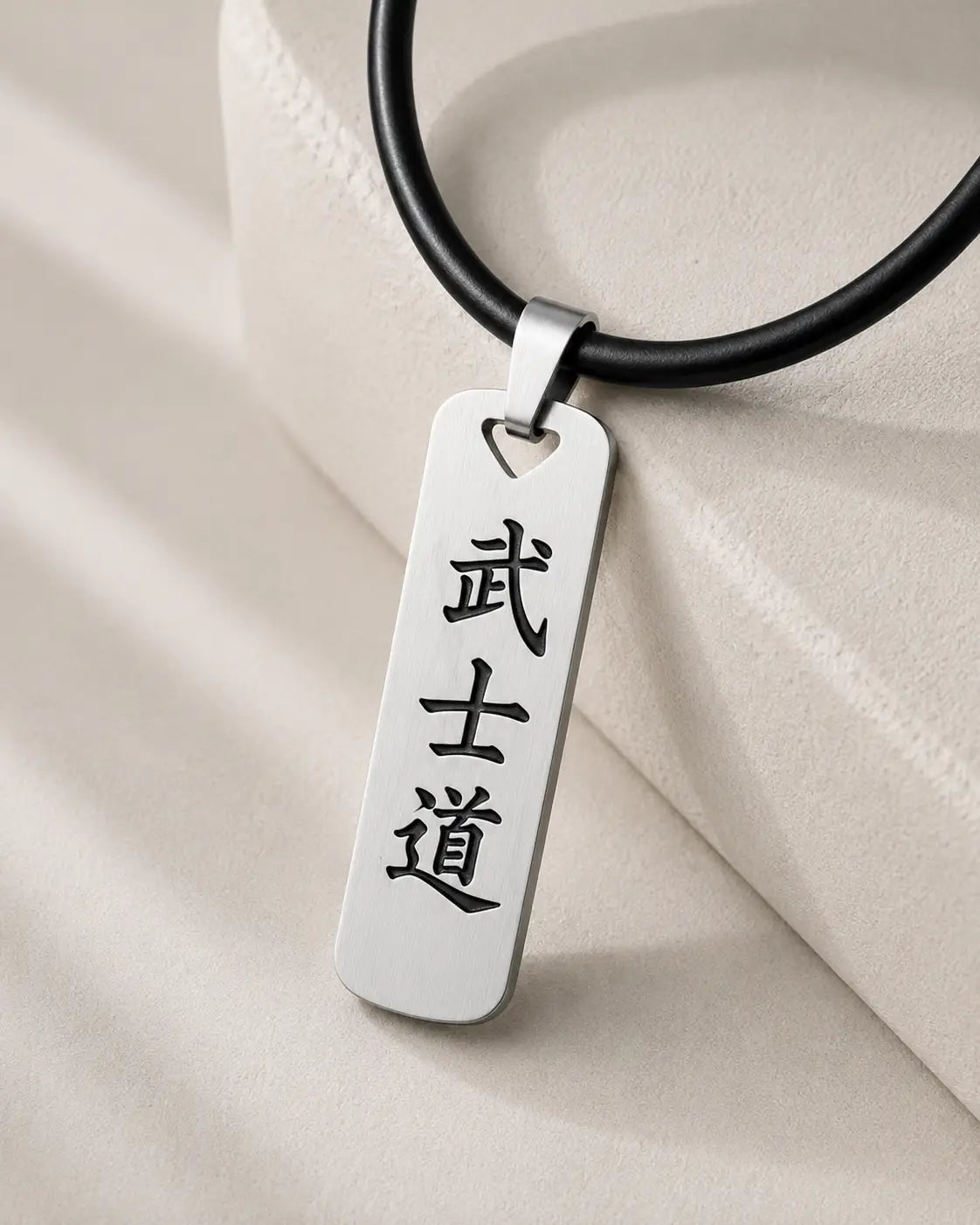 Collier Pendentif Personnalisé Gravure Japonaise – Acier Inoxydable