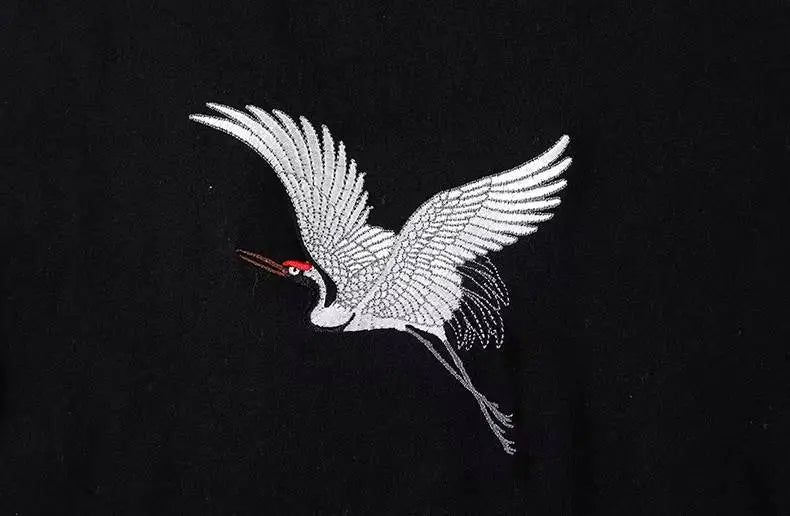 Tee-shirt grues et motif floral brodés (unisexe)