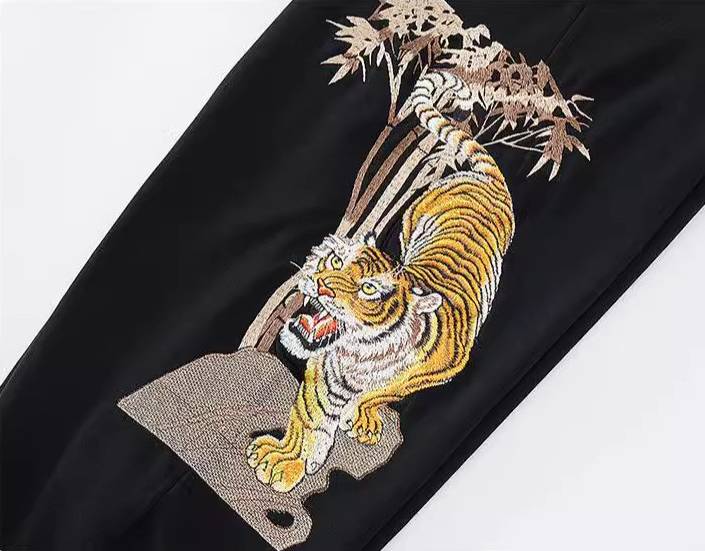 Jogging tigre brodé