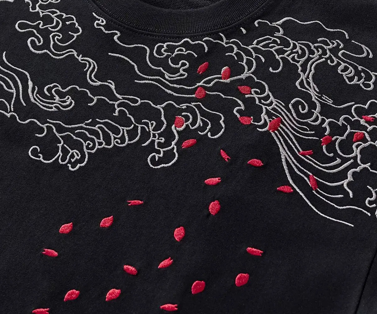 Loose-fitting t-shirt with double embroidered dragons (unisex) 